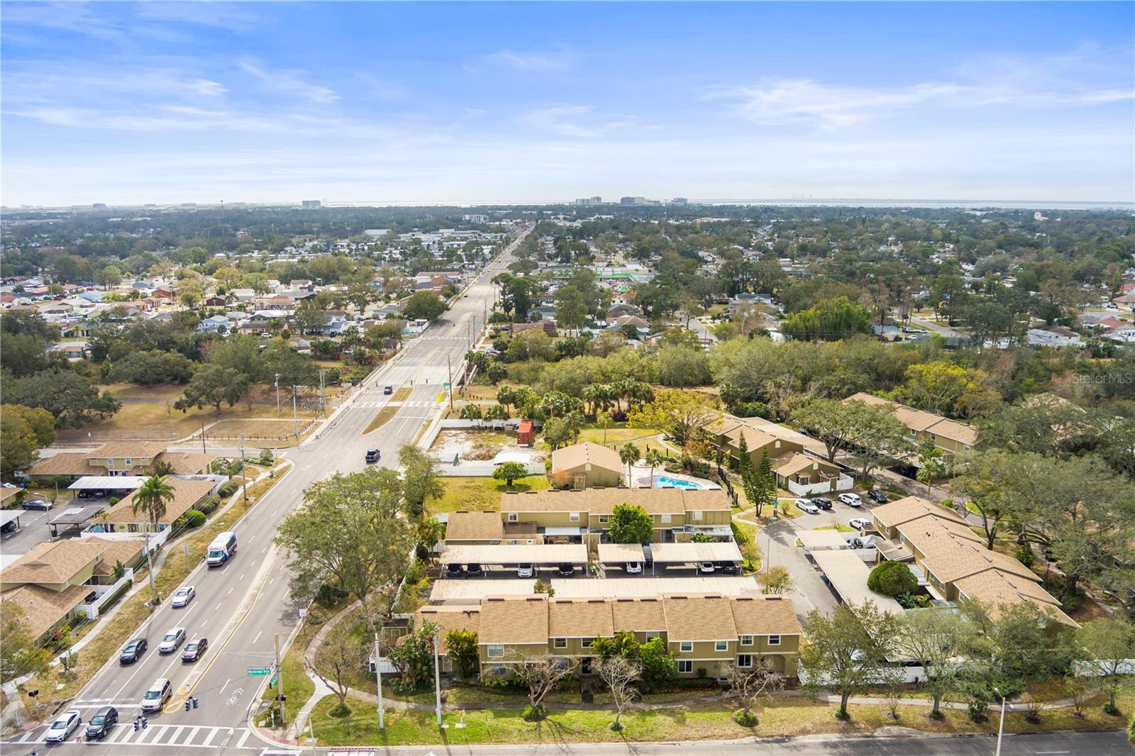 Image 37 of 47 For 7606 Woodbridge Boulevard