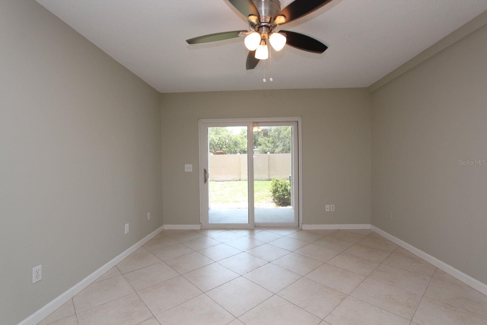 Listing photo id 9 for 4513 Oak Drive Q31b