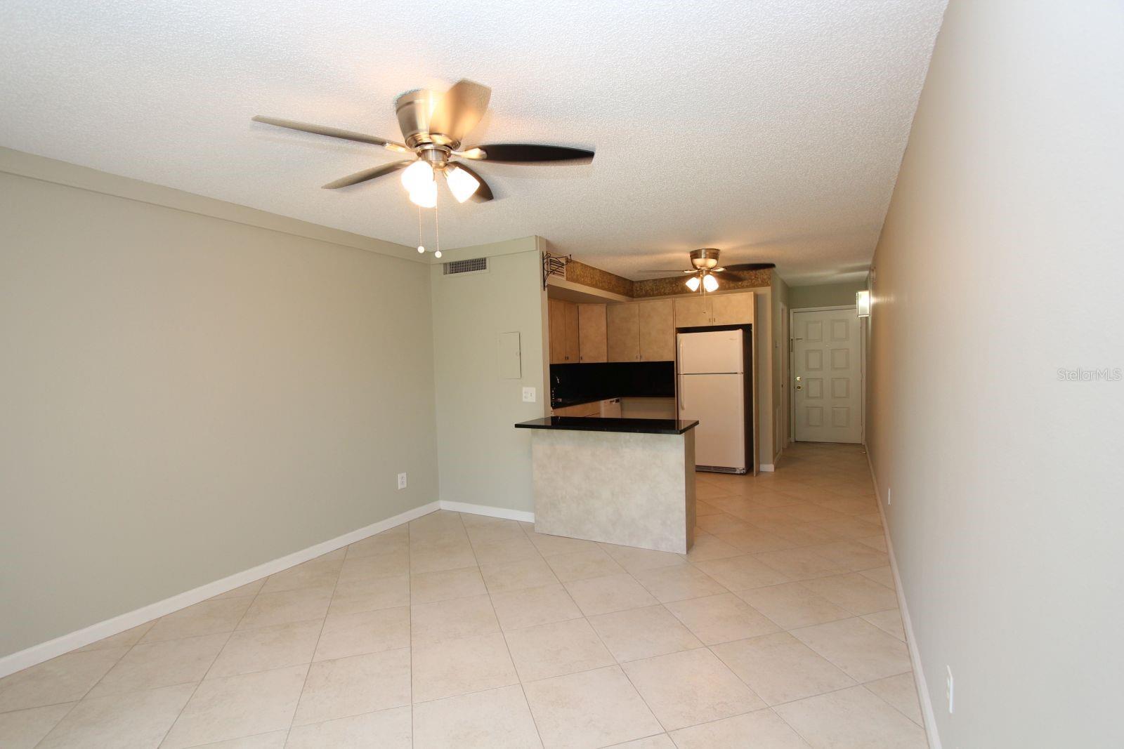 Listing photo id 4 for 4513 Oak Drive Q31b