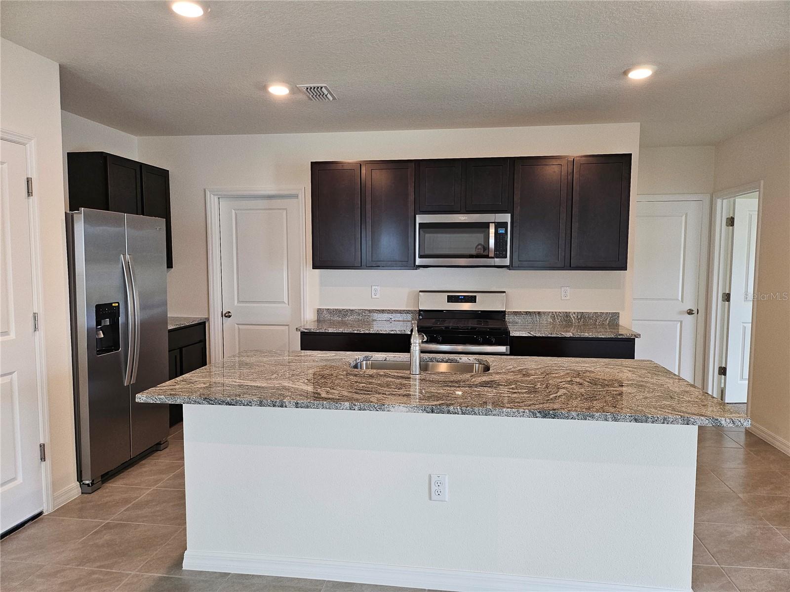 Image 5 of 29 For 35711 Sunflower Hill Drive