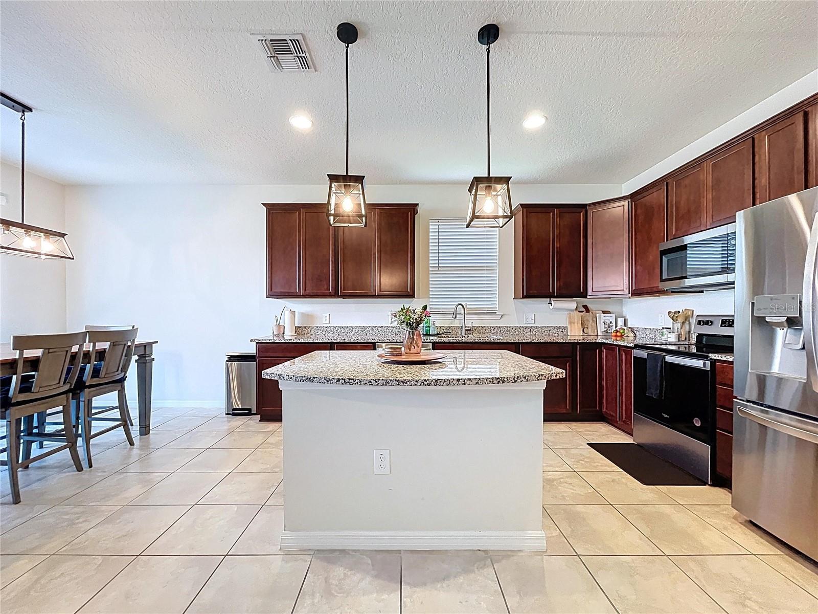 Image 11 of 47 For 8830 Fox Drive
