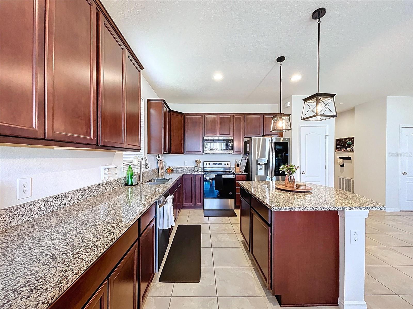 Image 13 of 47 For 8830 Fox Drive
