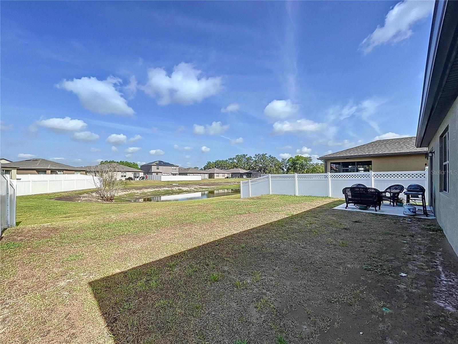 Image 39 of 47 For 8830 Fox Drive