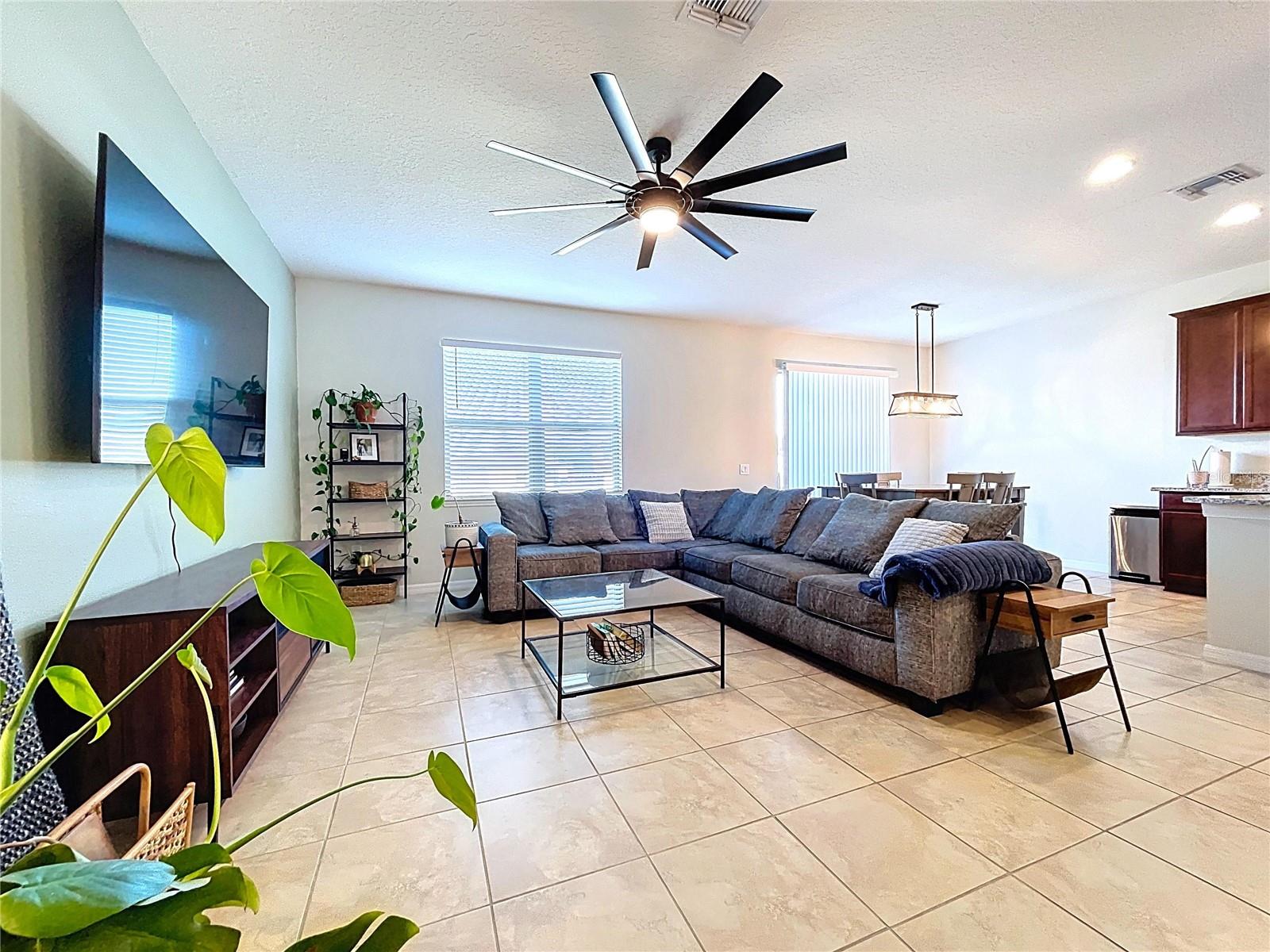 Image 9 of 47 For 8830 Fox Drive