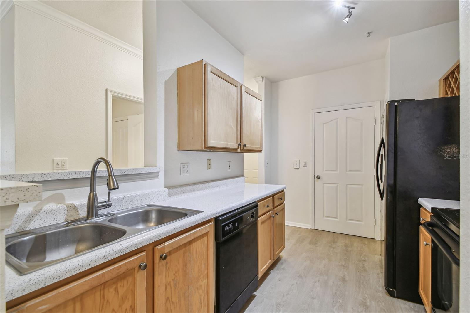 Image 16 of 59 For 5000 Culbreath Key Way 4-108
