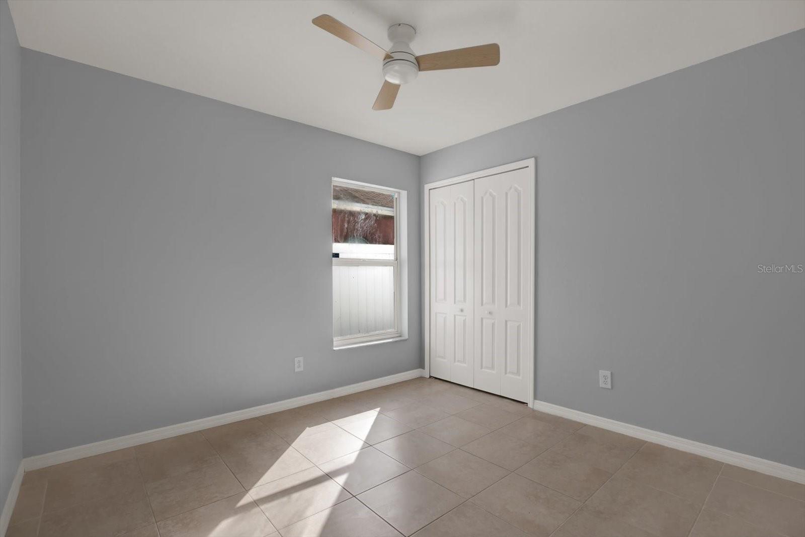 Image 17 of 34 For 11307 Calgary Circle