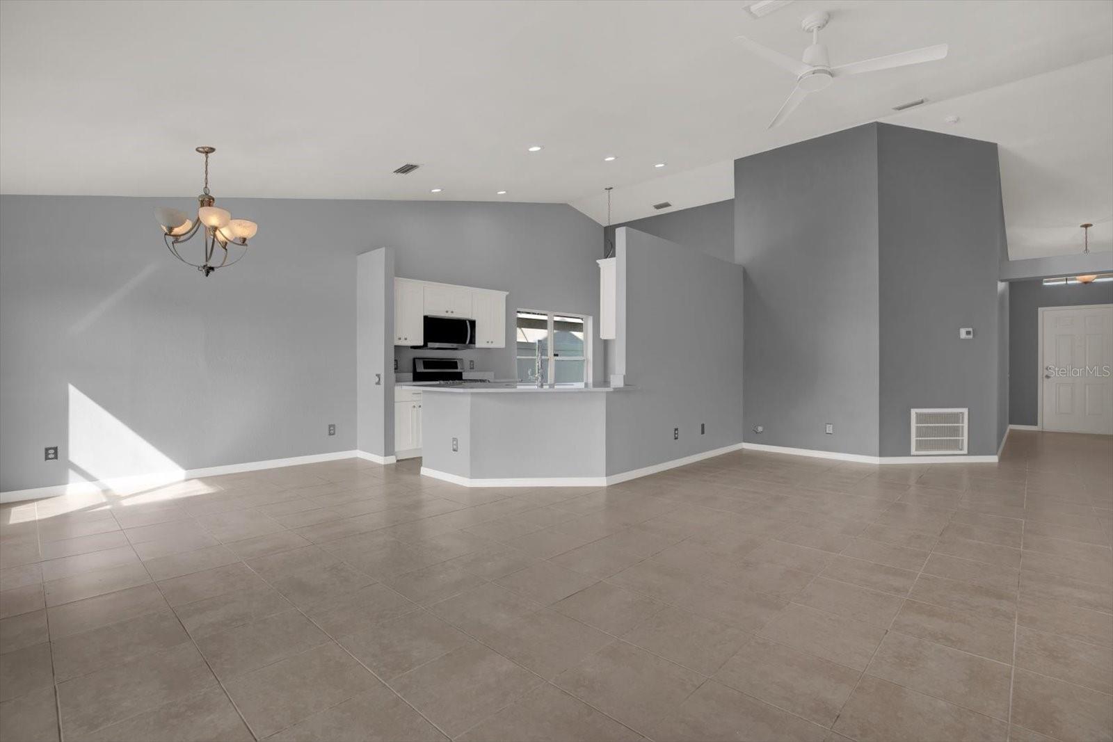 Image 8 of 34 For 11307 Calgary Circle