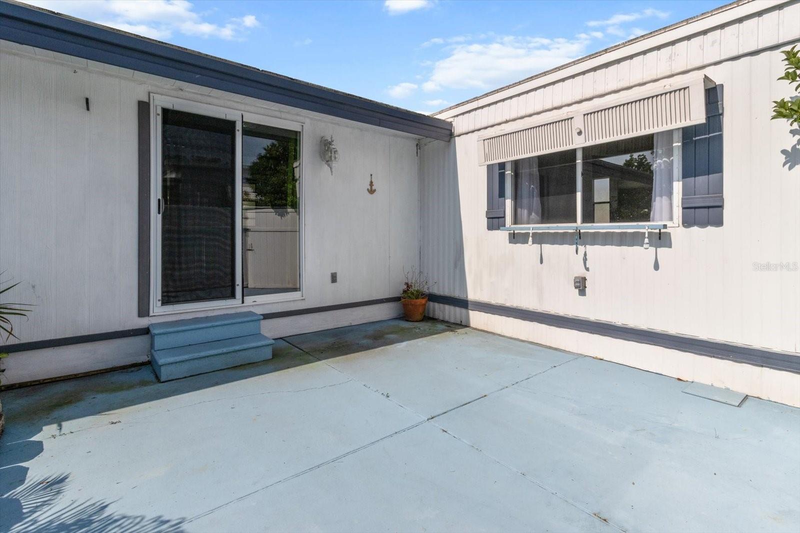 Image 17 of 48 For 31151 Valencia Avenue