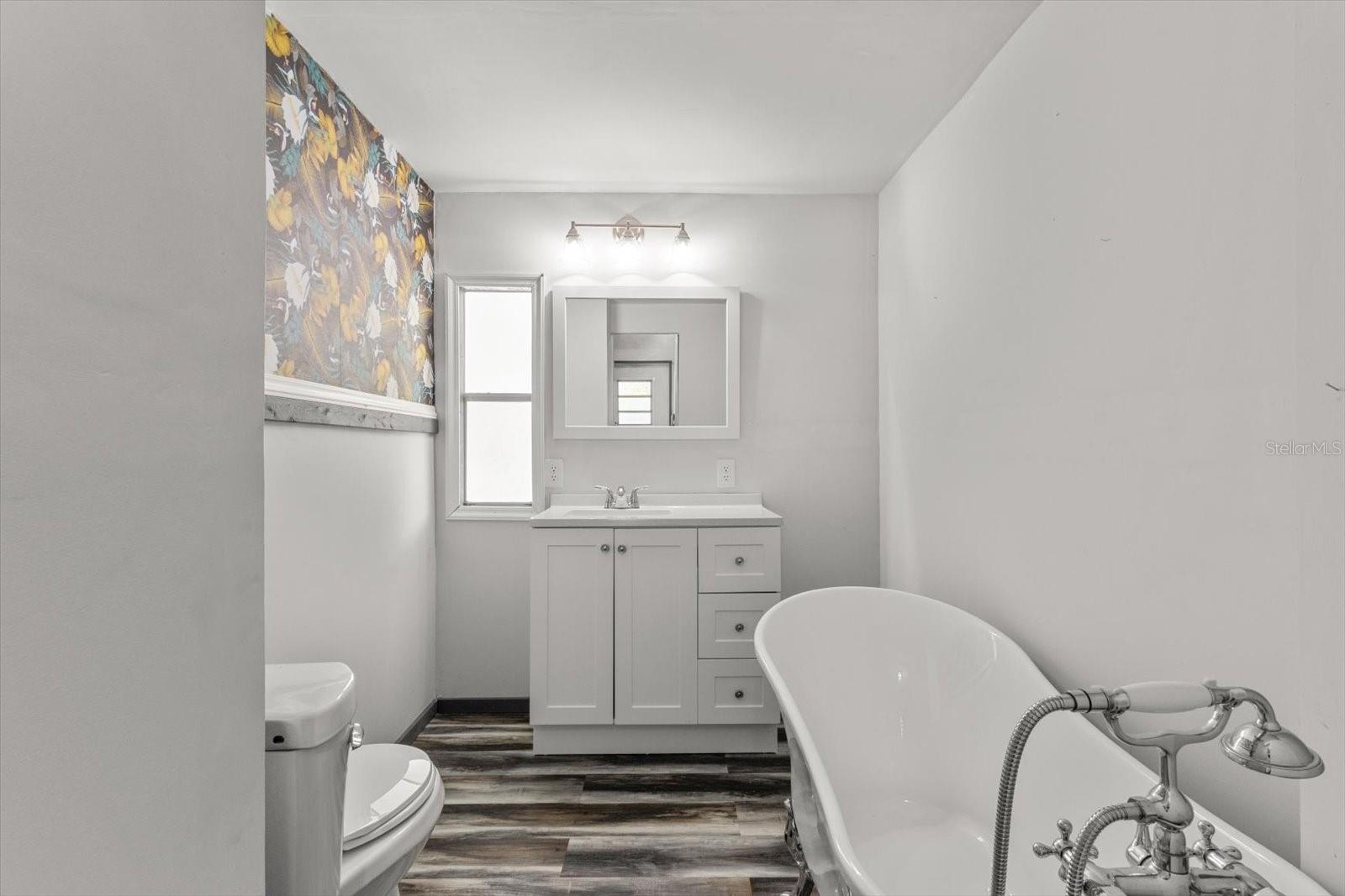 Image 34 of 48 For 31151 Valencia Avenue