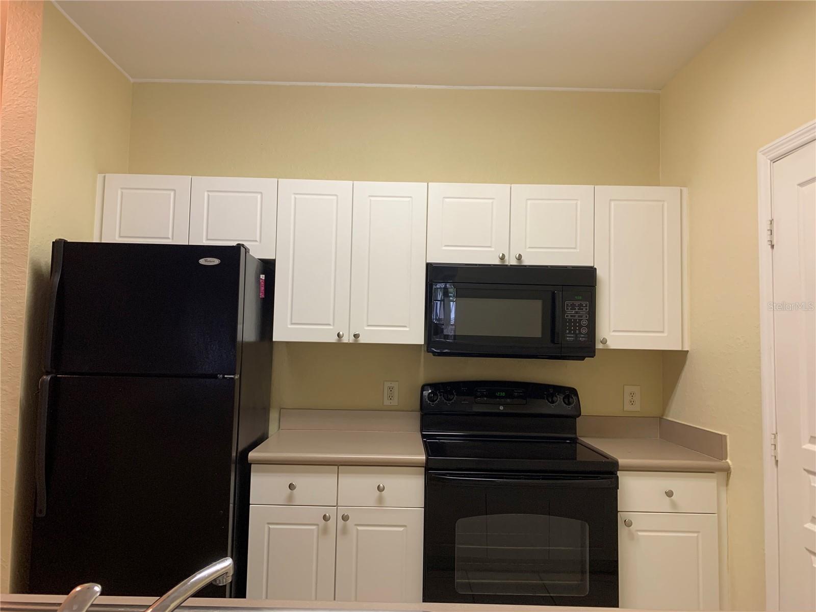 Image 6 of 13 For 9320 Crescent Loop Circle 304