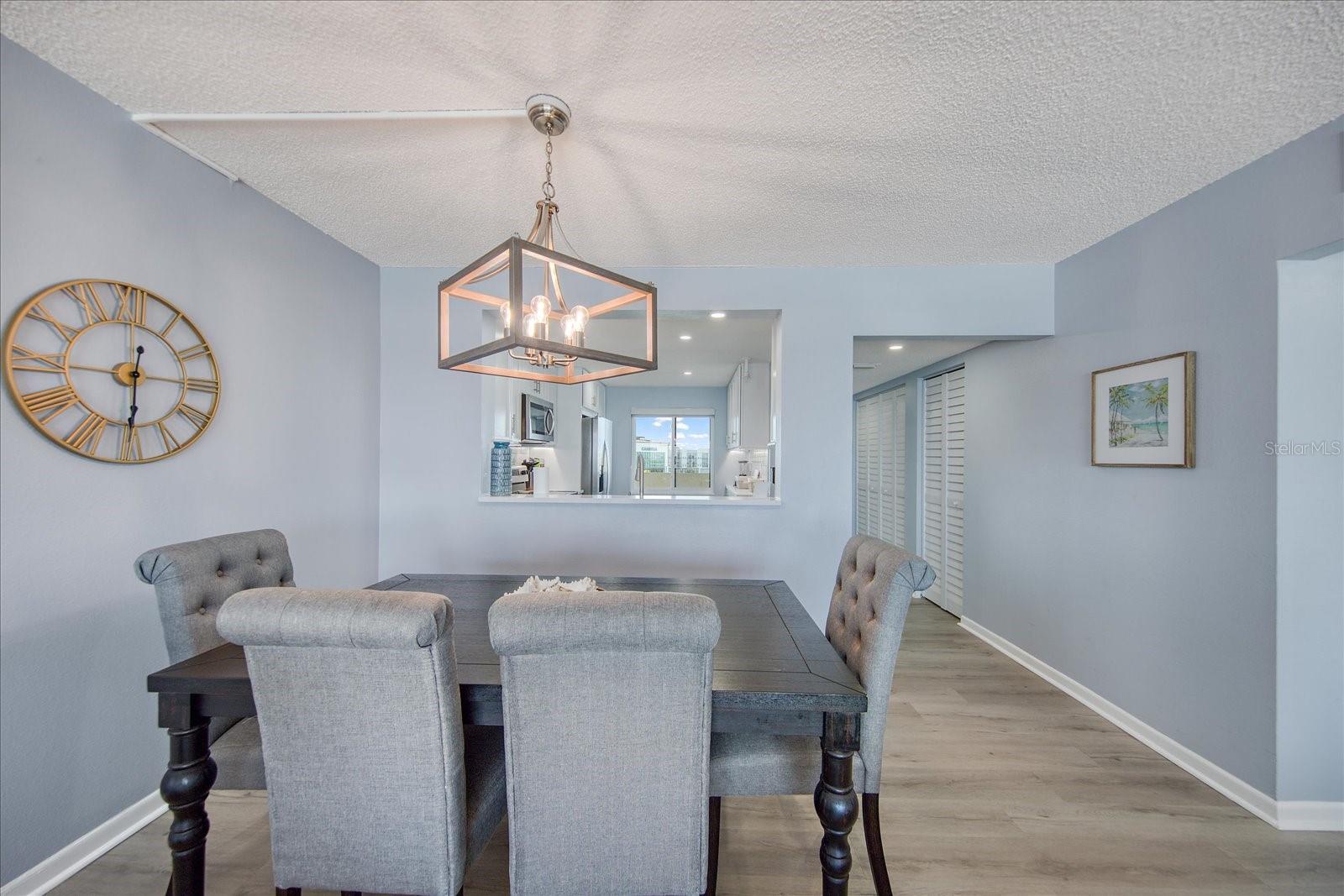 Image 13 of 44 For 15000 Gulf Boulevard 602