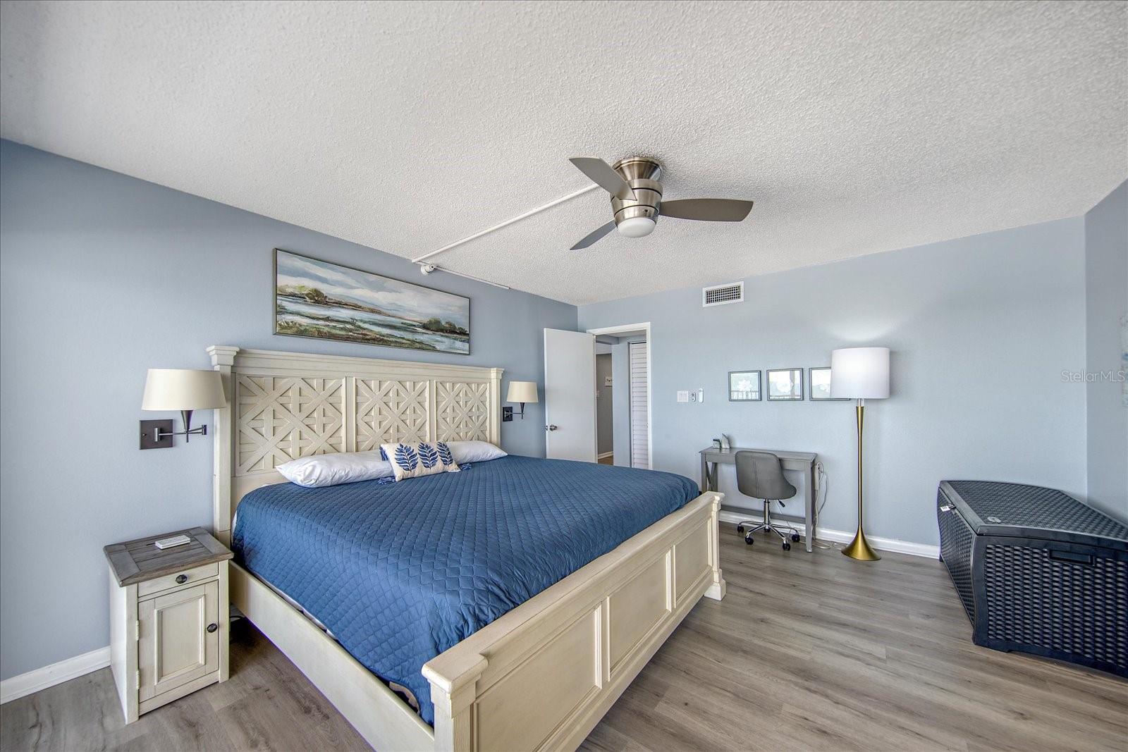 Image 21 of 44 For 15000 Gulf Boulevard 602