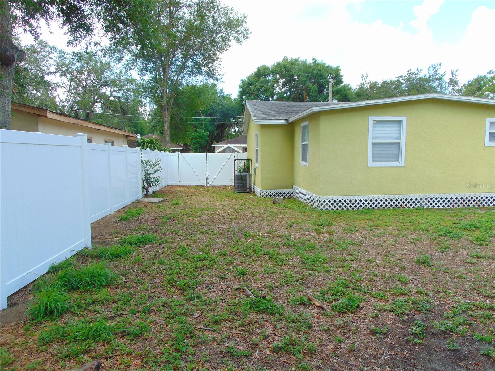 Image 18 of 23 For 4214 Palifox Street