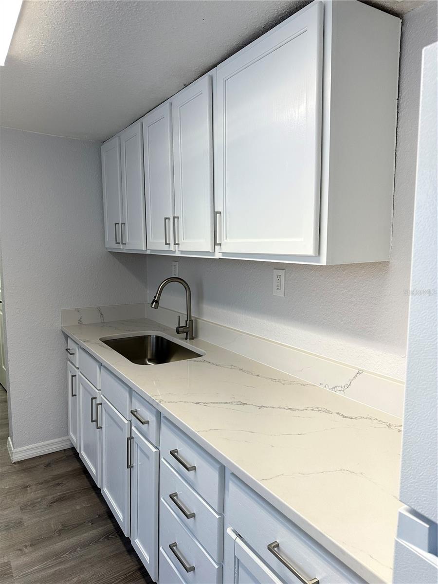 Image 4 of 23 For 4214 Palifox Street