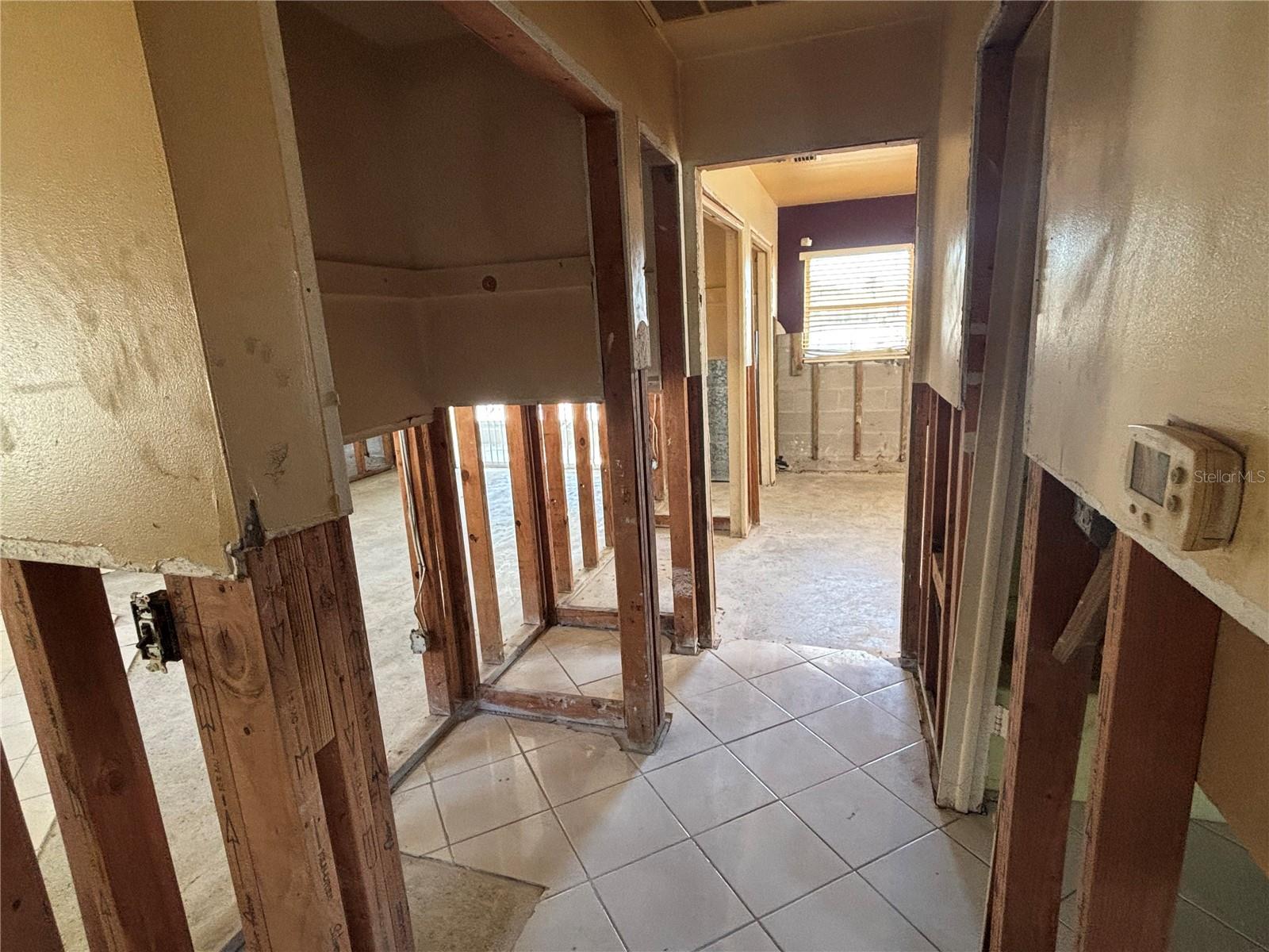 Image 8 of 18 For 8422 Boxwood Drive