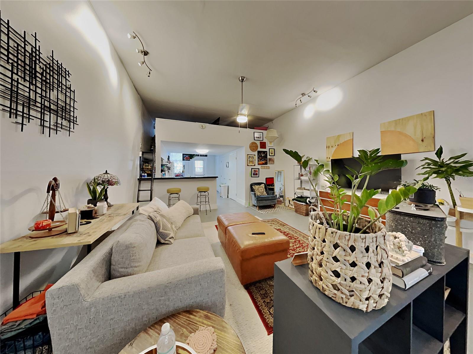 Image 4 of 23 For 2305 Texas Avenue 5