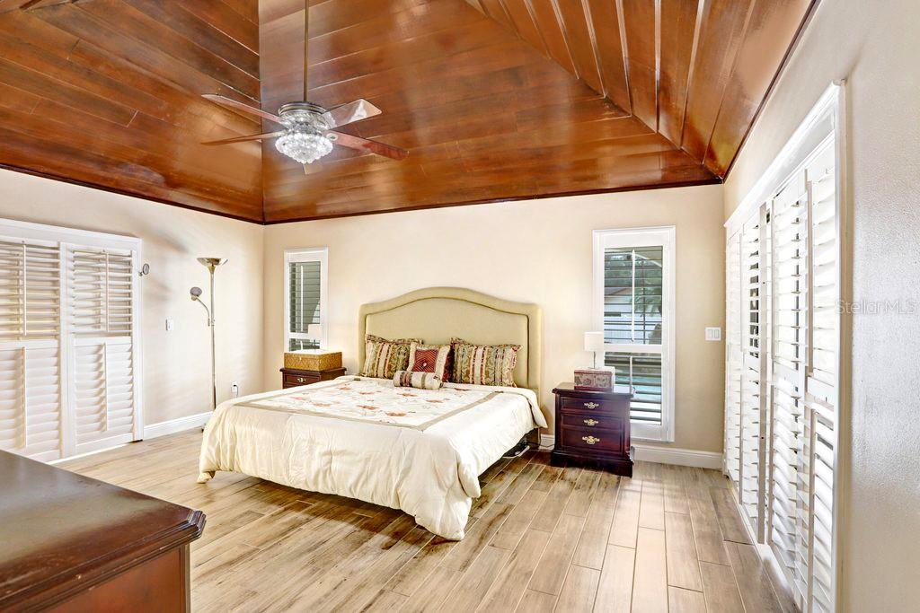 Image 30 of 79 For 5112 Lanai Way