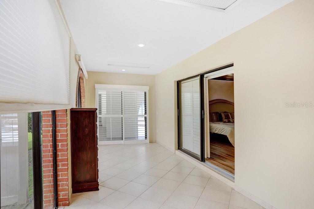 Image 33 of 79 For 5112 Lanai Way