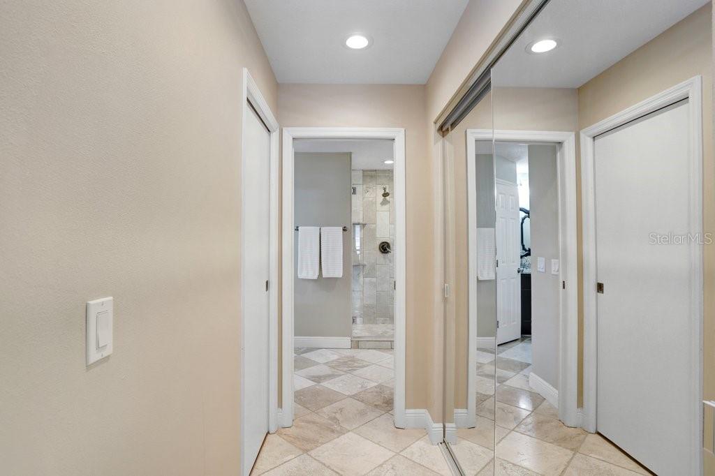 Image 35 of 79 For 5112 Lanai Way