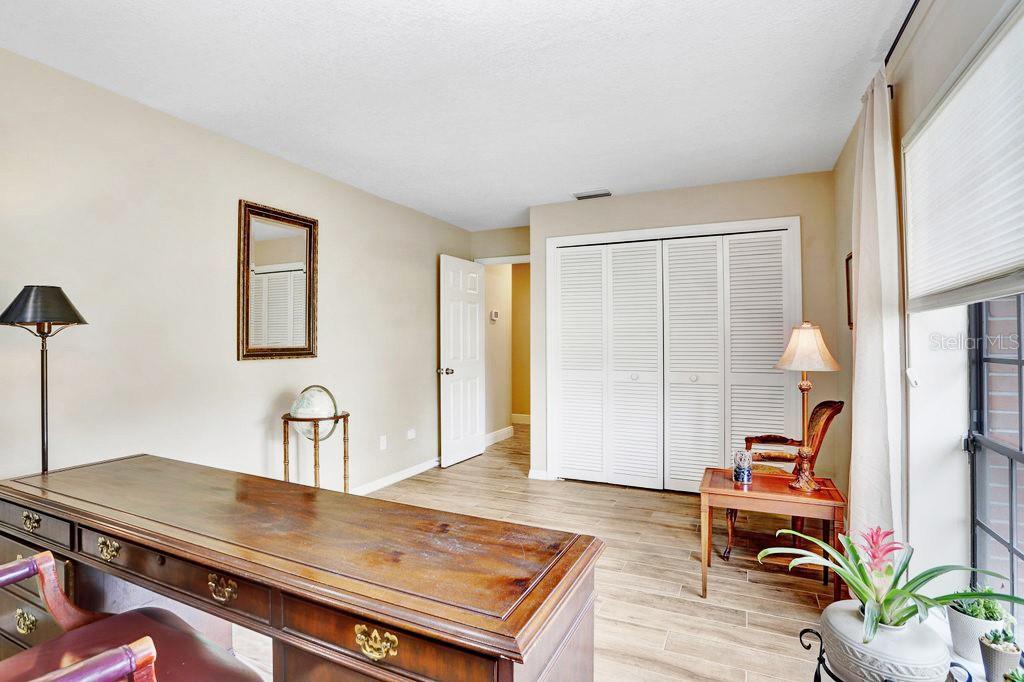 Image 44 of 79 For 5112 Lanai Way