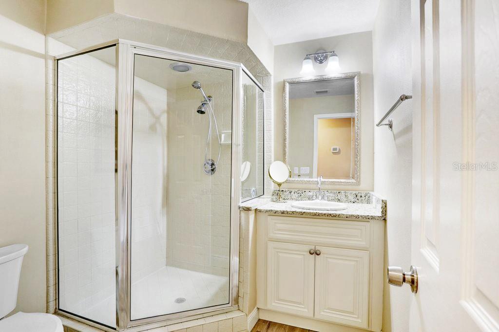 Image 46 of 79 For 5112 Lanai Way