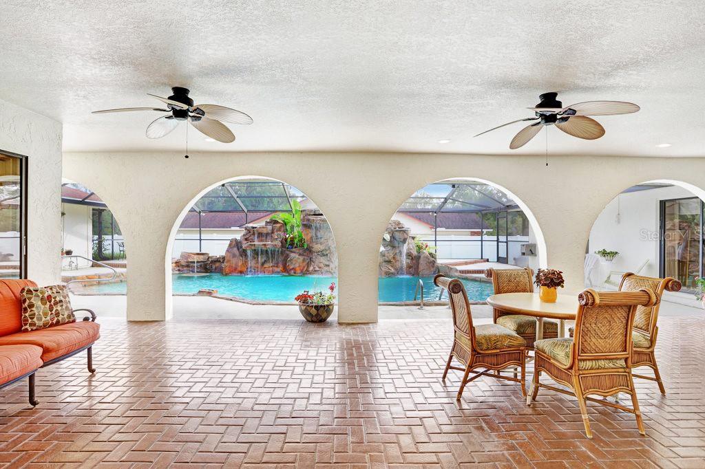 Image 49 of 79 For 5112 Lanai Way