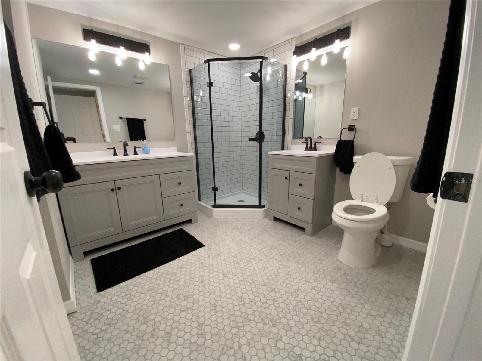 Image 16 of 28 For 12907 College Hill Drive