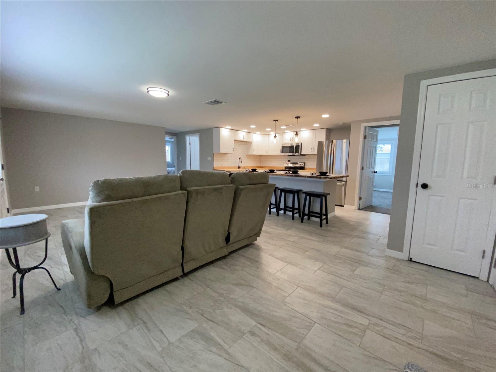 Image 5 of 28 For 12907 College Hill Drive
