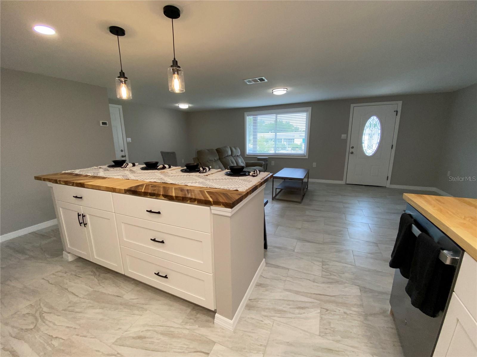 Image 8 of 28 For 12907 College Hill Drive