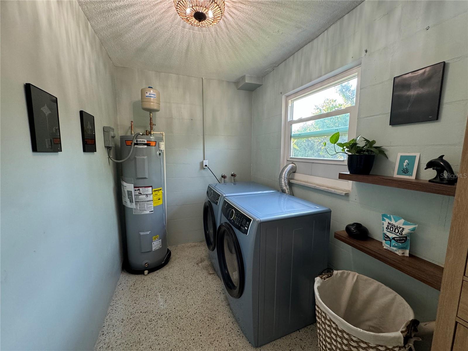 Image 32 of 40 For 3300 58th Street N