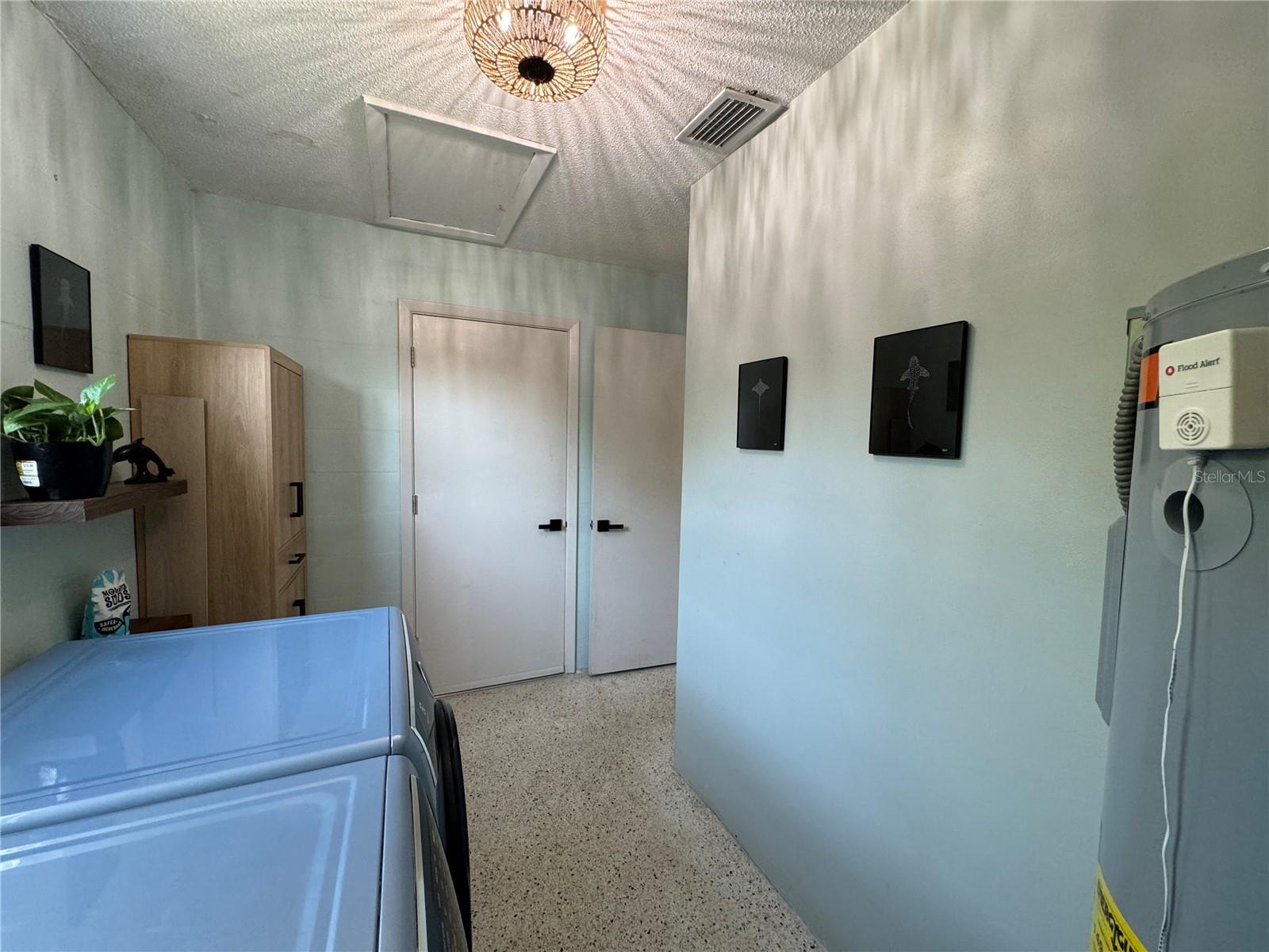 Image 33 of 40 For 3300 58th Street N