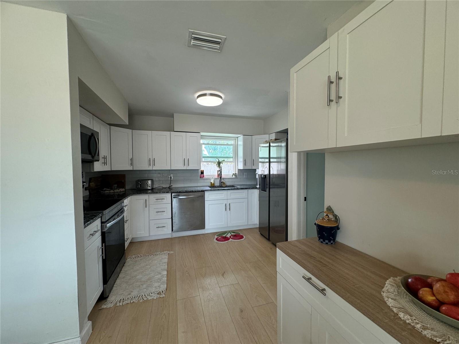 Image 5 of 40 For 3300 58th Street N