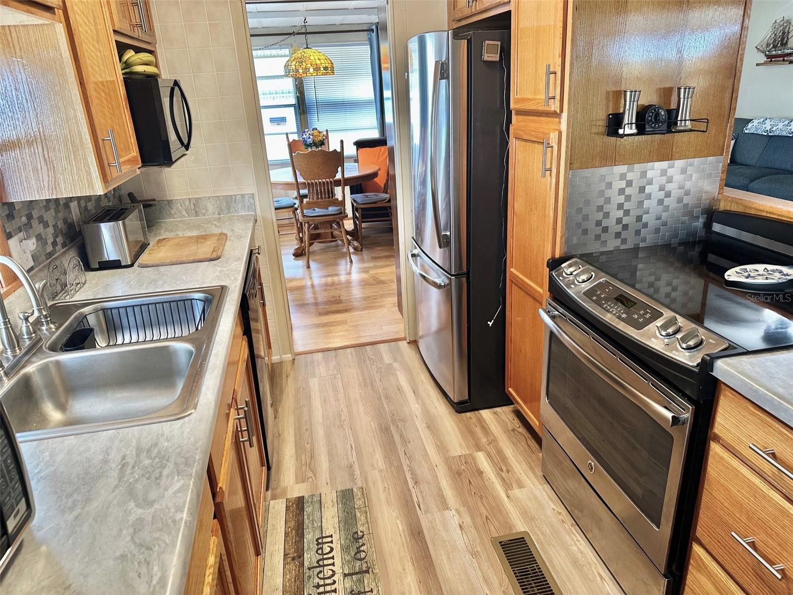 Image 3 of 14 For 11176 100th Street 48