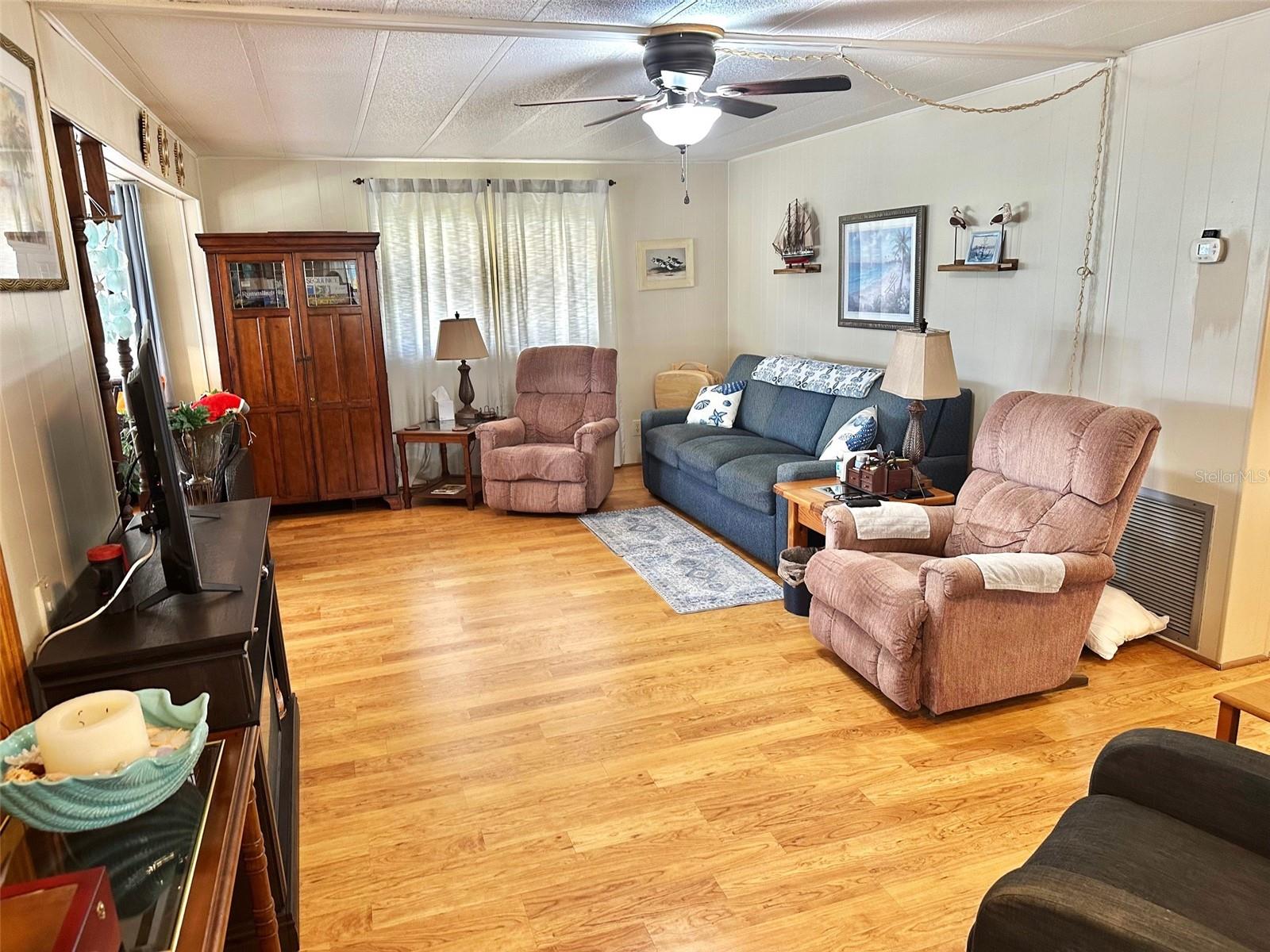 Image 5 of 14 For 11176 100th Street 48