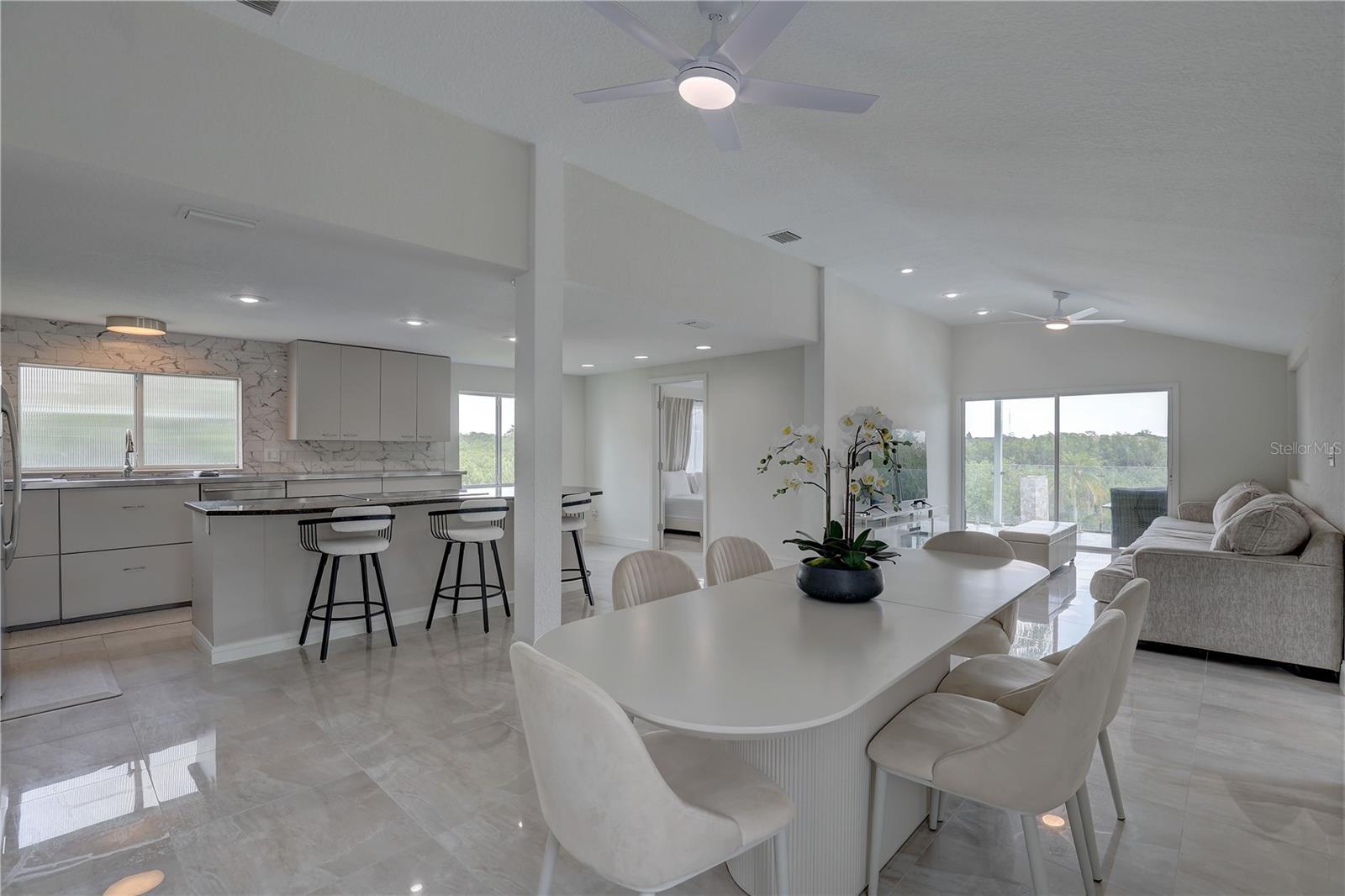 Image 11 of 82 For 8117 Bay Drive