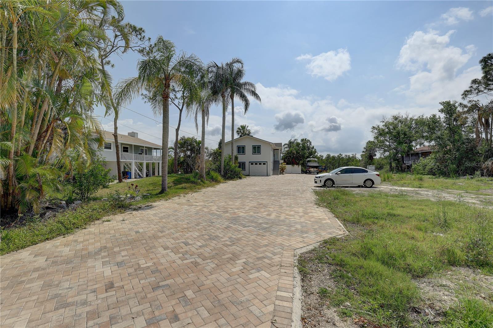 Image 3 of 82 For 8117 Bay Drive