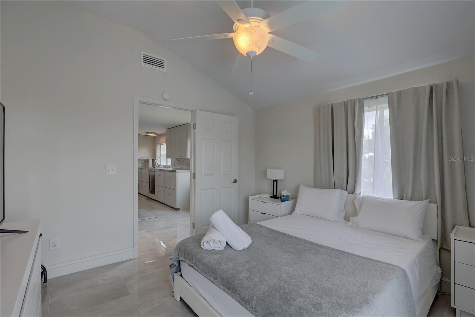 Image 30 of 82 For 8117 Bay Drive