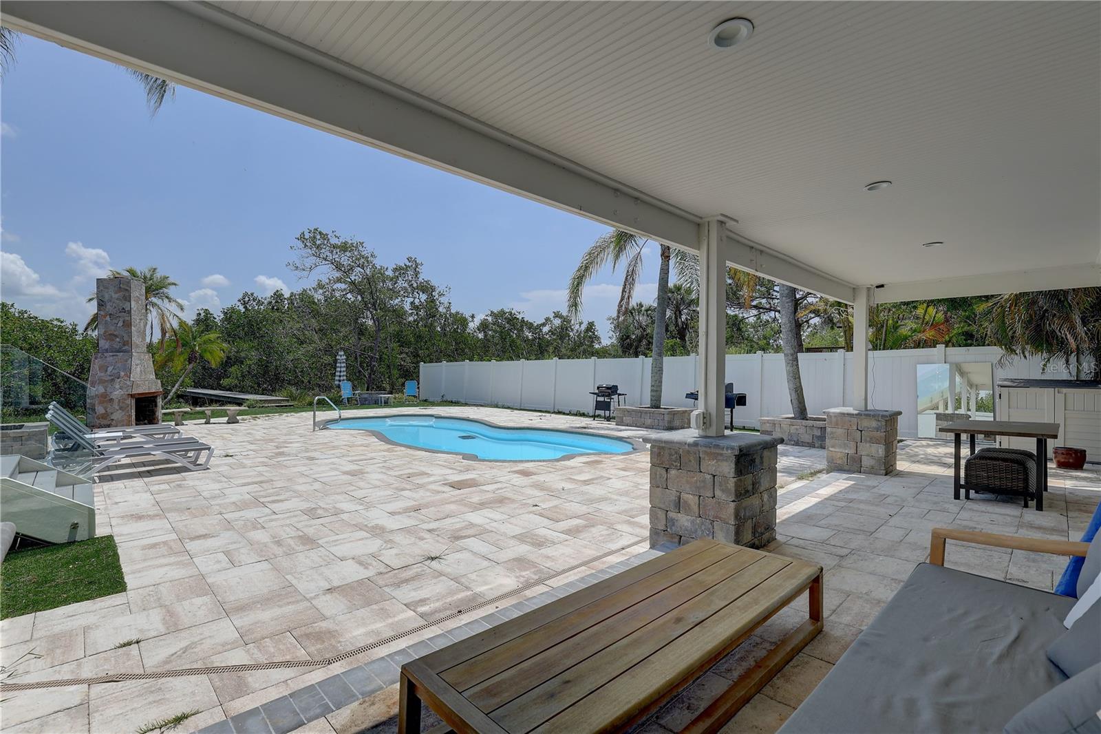 Image 62 of 82 For 8117 Bay Drive