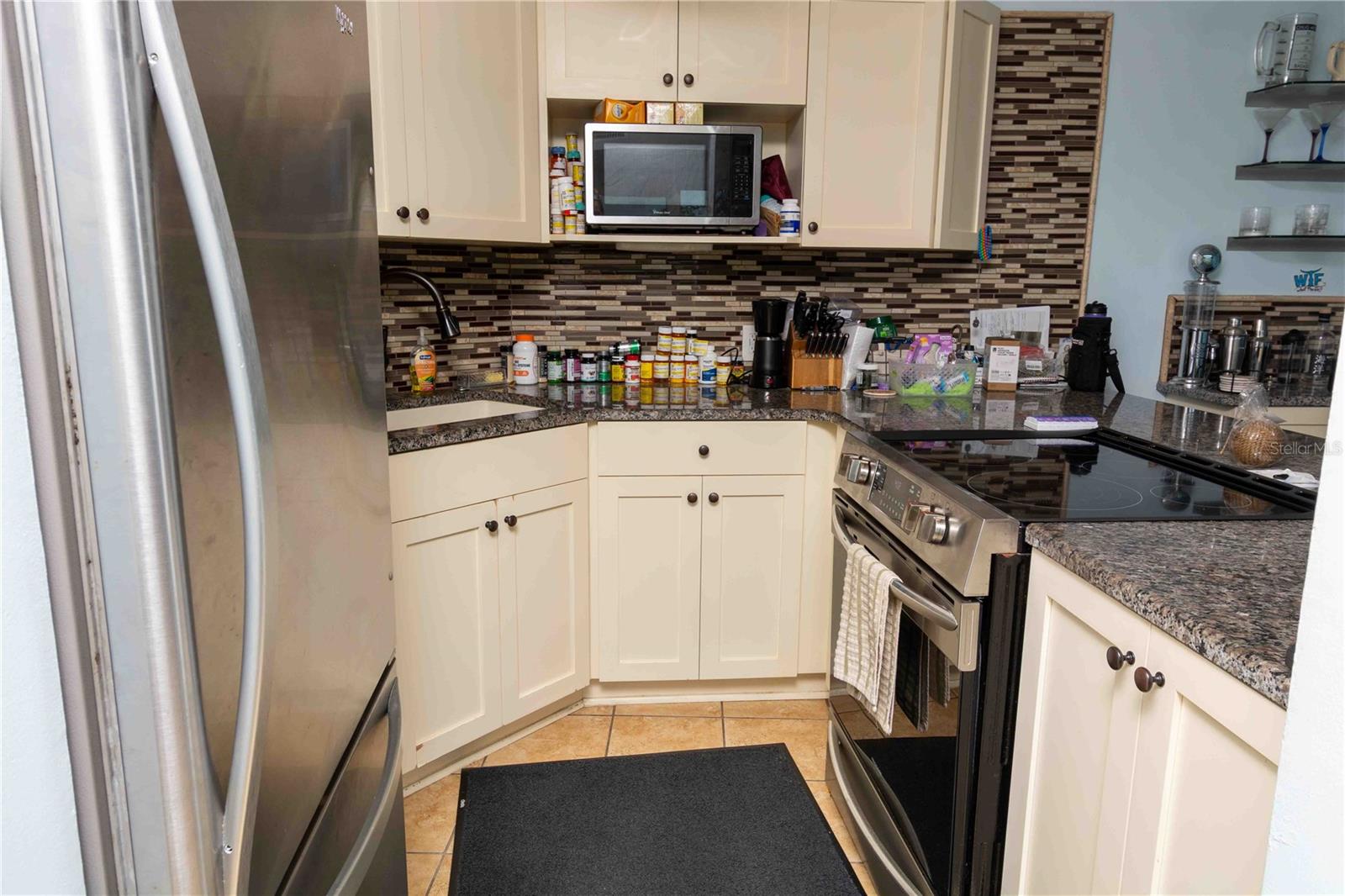 Image 3 of 14 For 3315 58th Avenue S 520