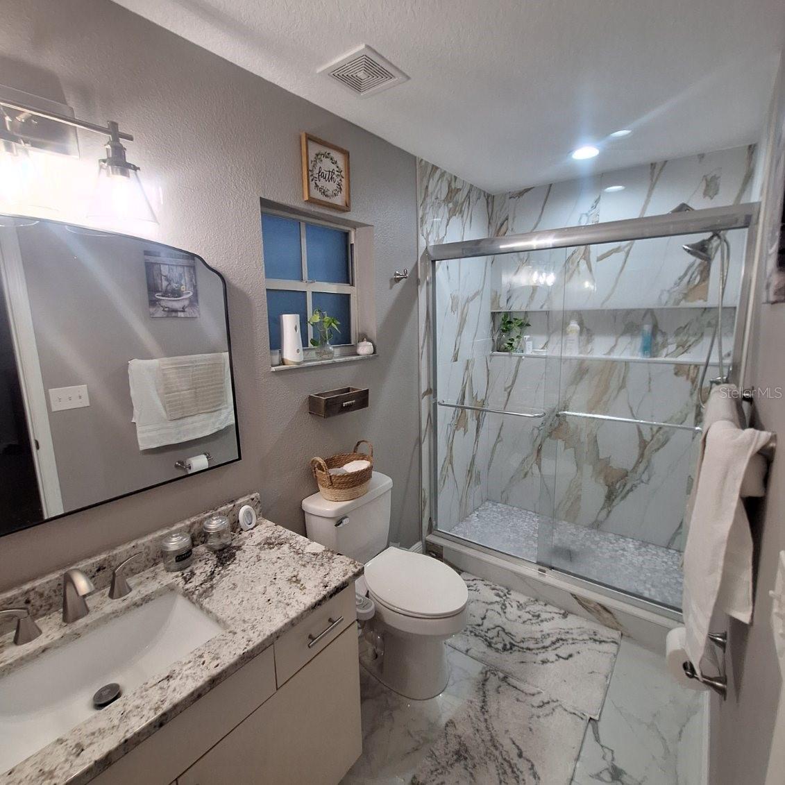 Image 11 of 22 For 37535 Laurel Hammock Drive