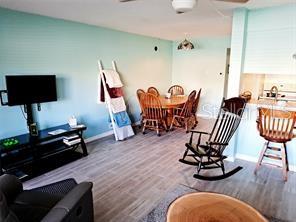 Image 3 of 14 For 2525 Bay Drive C12