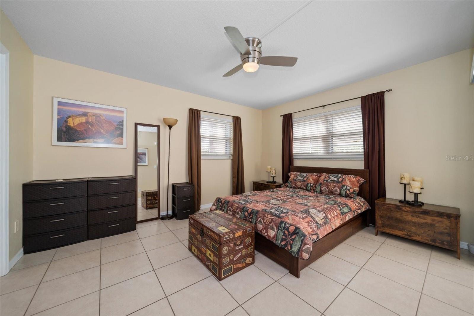 Image 17 of 42 For 12900 Vonn Road F101