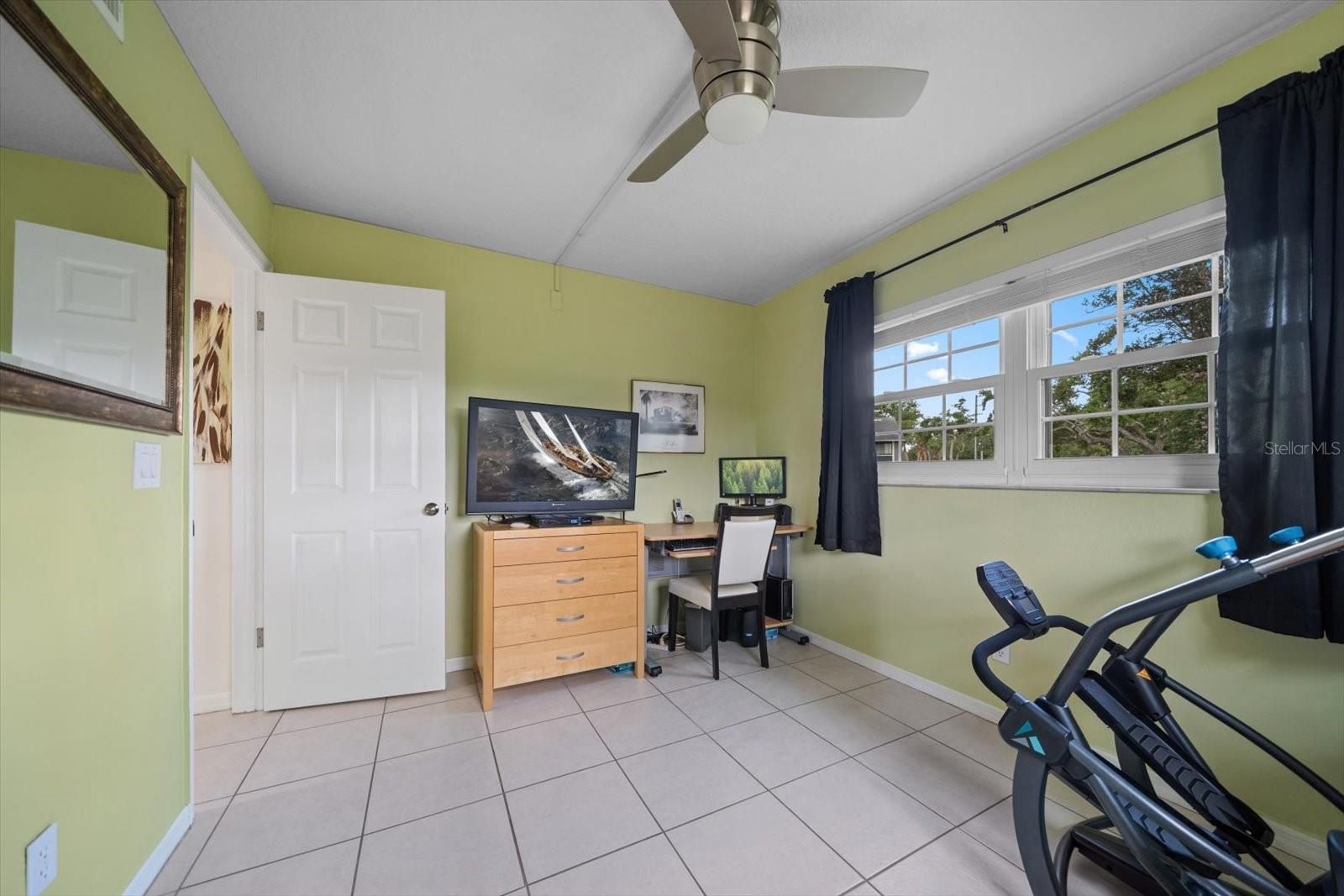 Image 26 of 42 For 12900 Vonn Road F101