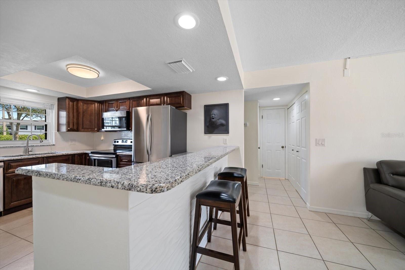 Image 3 of 42 For 12900 Vonn Road F101