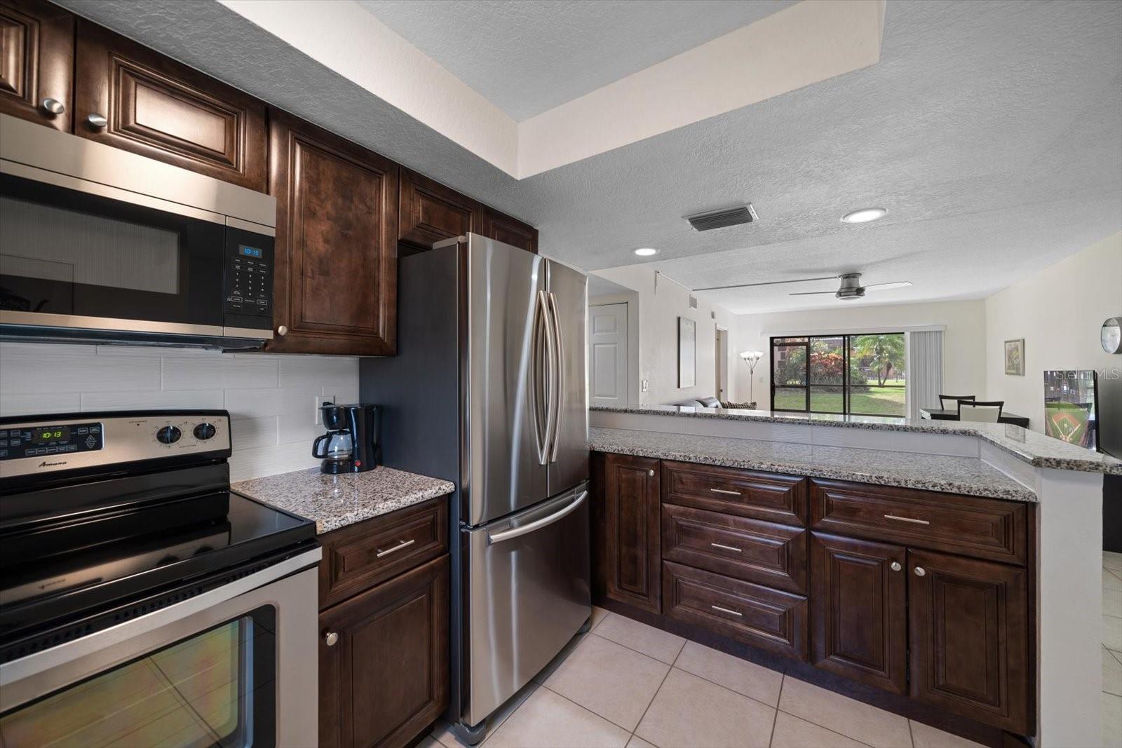 Image 6 of 42 For 12900 Vonn Road F101
