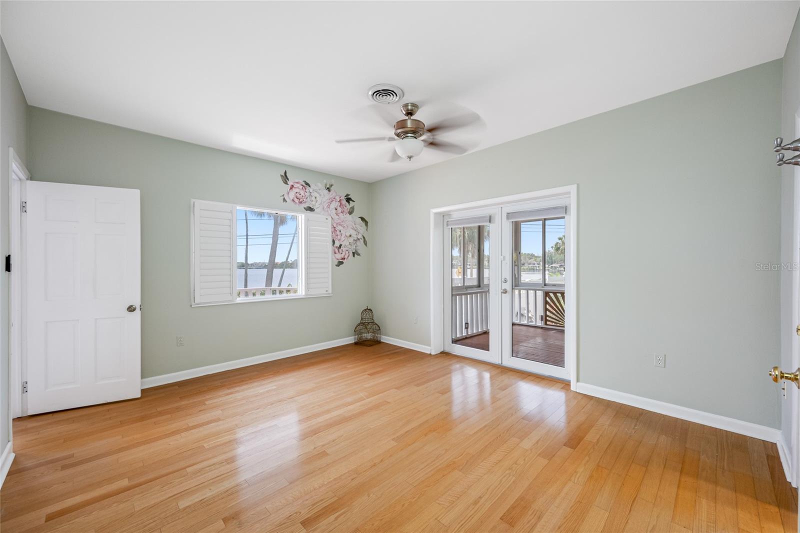 Image 31 of 64 For 401 Whitcomb Boulevard
