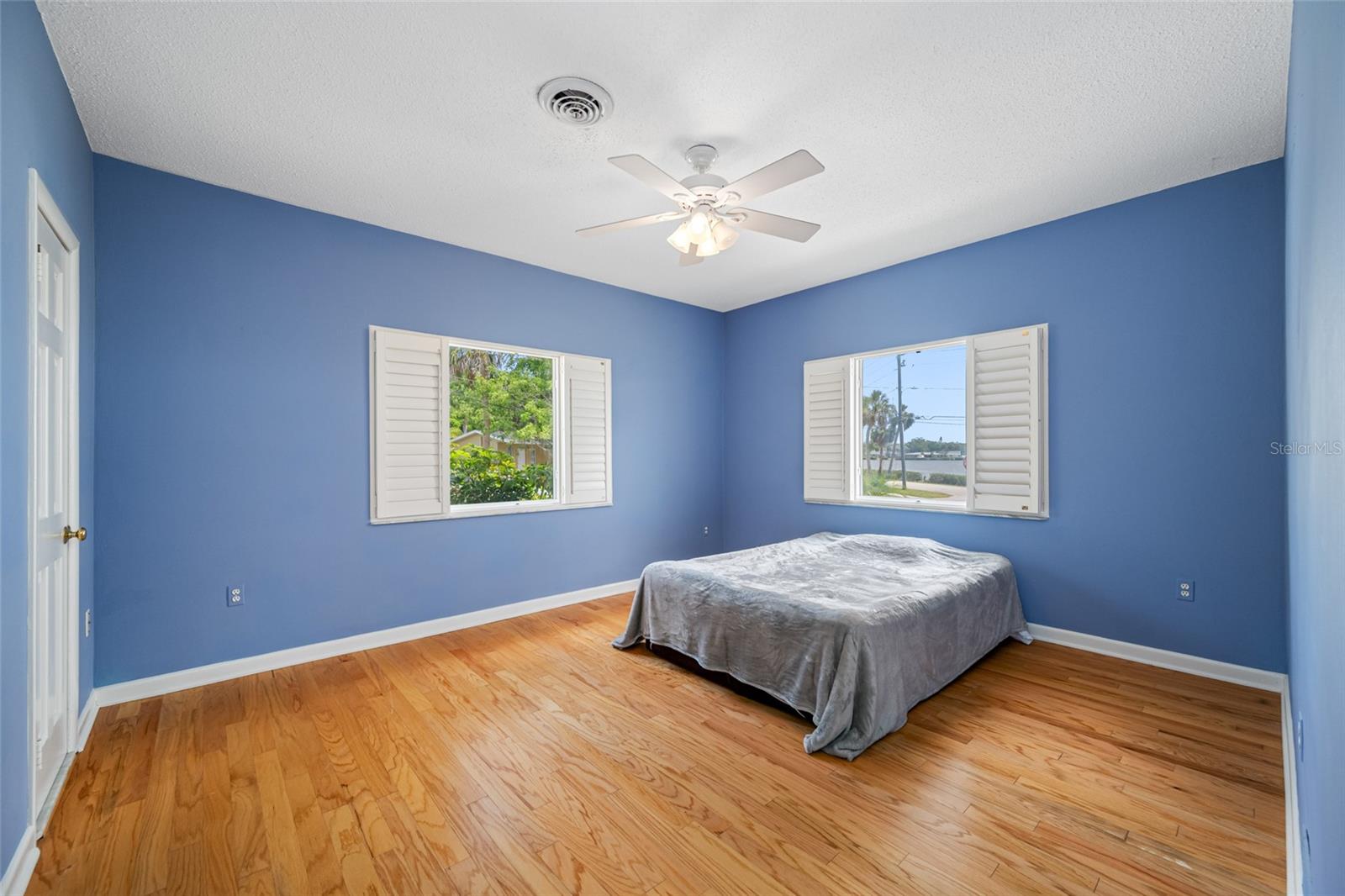 Image 36 of 64 For 401 Whitcomb Boulevard
