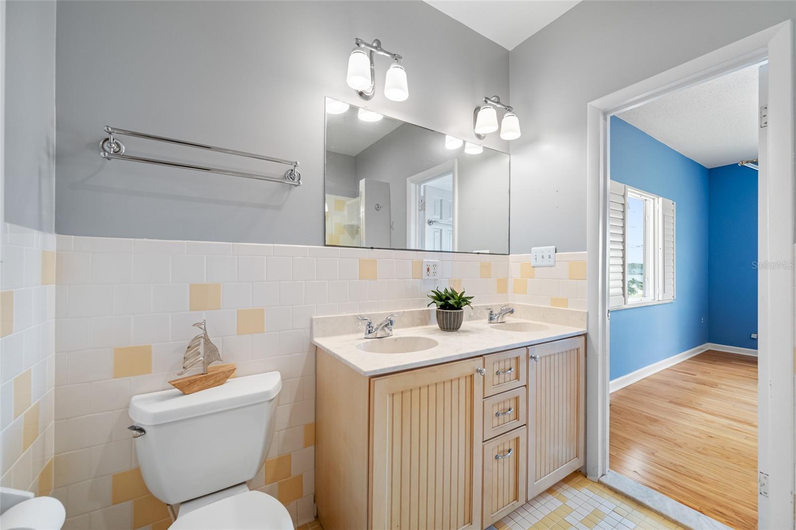 Image 39 of 64 For 401 Whitcomb Boulevard