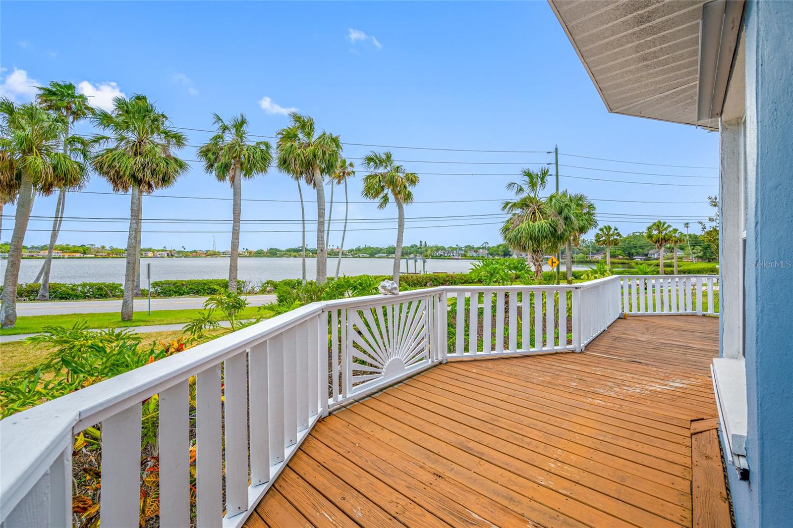 Image 9 of 64 For 401 Whitcomb Boulevard
