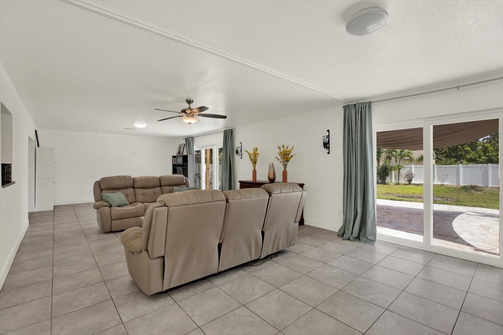Image 14 of 18 For 5875 Darren Court N